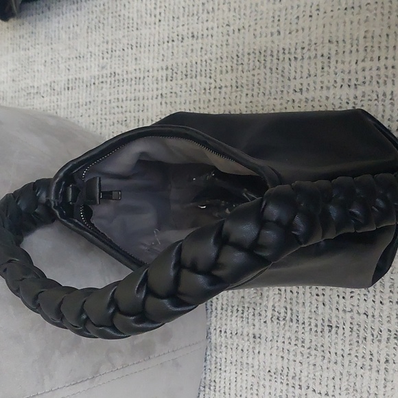 Black braided hobo handbag - Picture 3 of 8